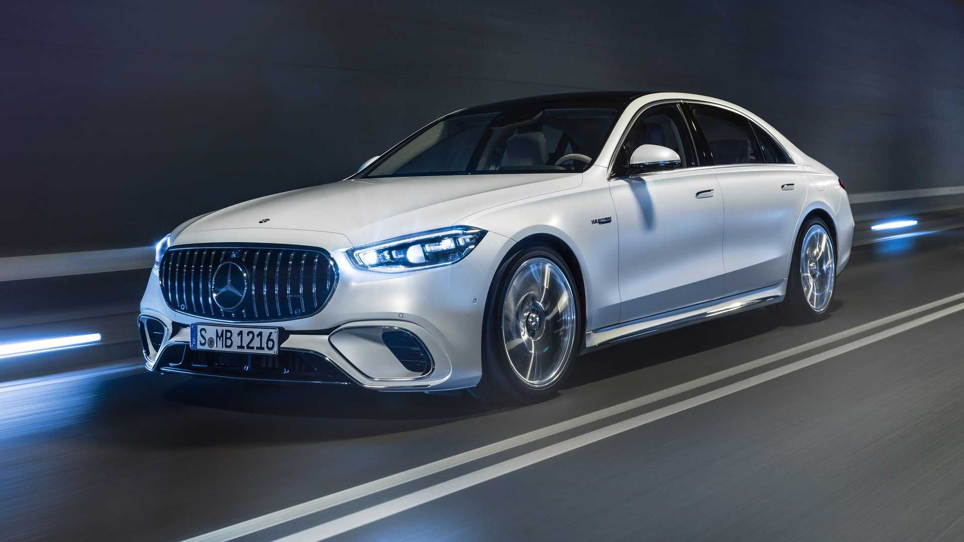 S63 W223
