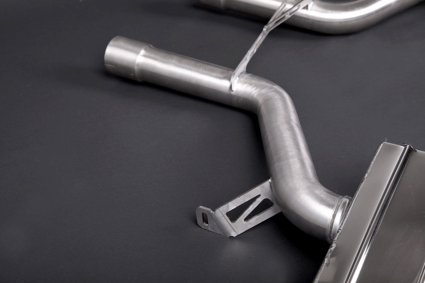 BMW Alpina B5 BiTurbo (F10) - ECE Valved Mufflers (CES3)