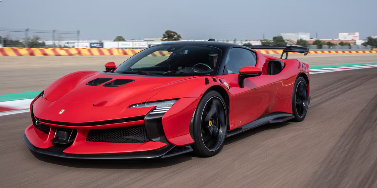 SF90 XX Stradale / Spider