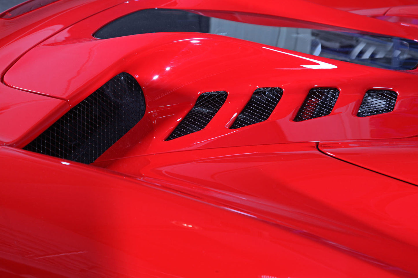 Ferrari 458 Spider - Carbon Fiber + Glass Bonnet