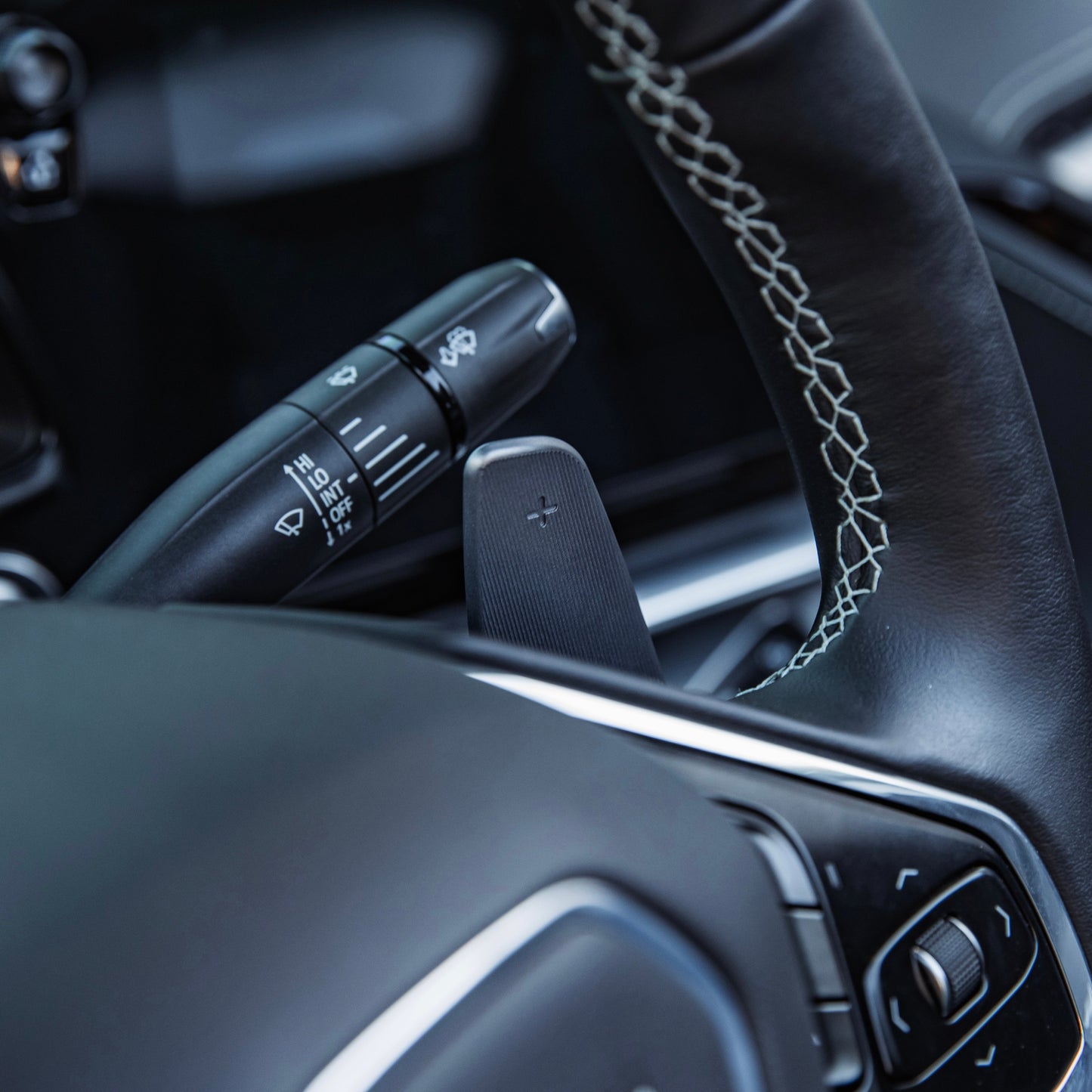 MadTrace C7 Corvette Clubsport Magnetic Shift Paddle Set