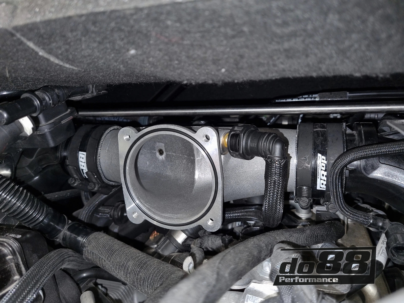 Porsche 992 Carrera / Turbo do88 Plenum